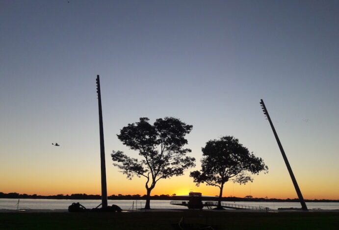 O que fazer em Porto Alegre à noite