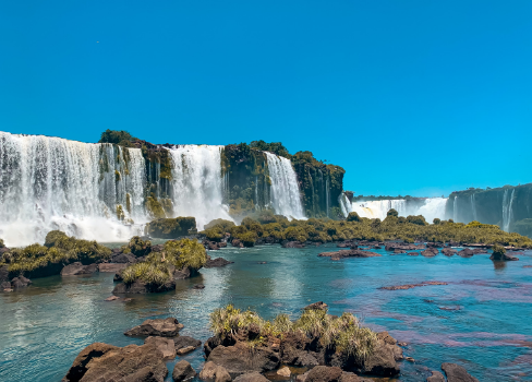Foz do Iguaçu: Entre Cataratas e Compras, Uma Odisseia de Encanto!