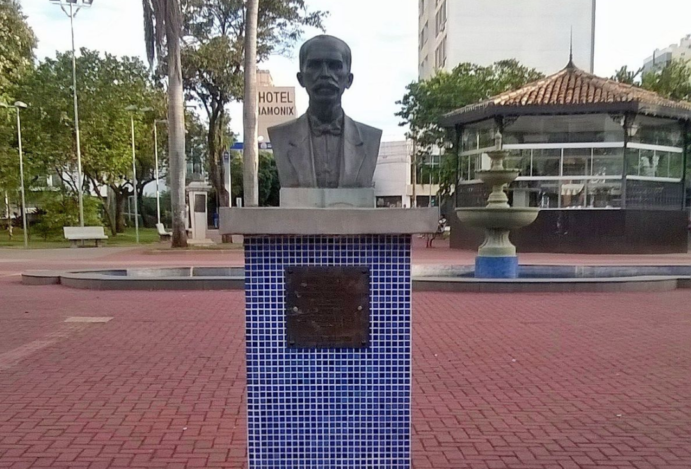A História e a Cultura da Praça Rui Barbosa em Araçatuba