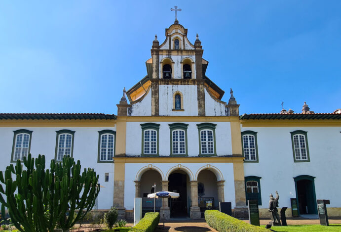 Descubra a História e a Beleza do Mosteiro da Luz no Vibrante Coração de São Paulo