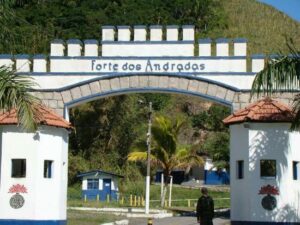 Passeios Históricos: Descubra o Patrimônio Cultural e Arquitetônico do Guarujá