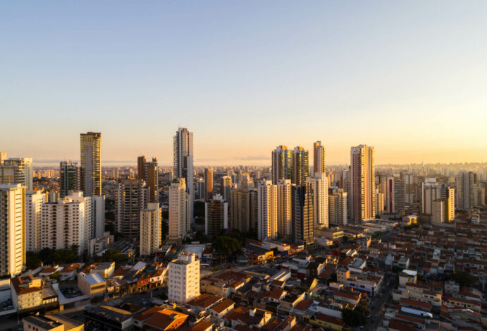 Verão na Califórnia Brasileira: Saldão Nacional Inn está Quente em Ribeirão Preto!