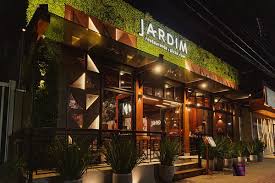 Os Restaurantes Imperdíveis de Ubatuba – Onde Comer Bem no Litoral Norte