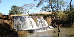 Icém: Aventuras e Lazer às Margens do Rio Grande Perto de São José do Rio Preto