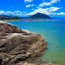 Natureza no Guarujá: trilhas, mar e aquele refúgio pra recarregar