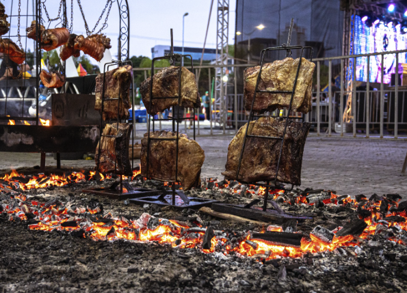 CHURRASCO ON FIRE 2024 Festival Gastronomico em Piracicaba com Hospedagem no Cassino Tower CHURRASCO ON FIRE 2024: Festival Gastronômico em Piracicaba com Hospedagem no Cassino Tower