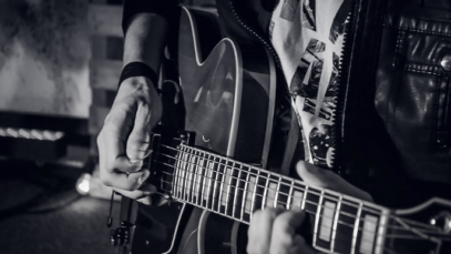 Billy Idol volta ao palco em Curitiba com a turnê It’s a Nice Day To…Tour Again!