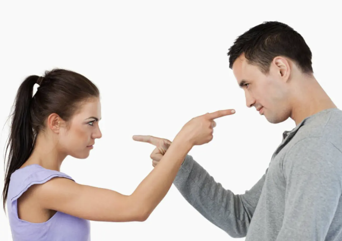 Casa, Comida e Alma Lavada Rindo e se Reconhecendo no Teatro de Poços de Caldas Casa, Comida e Alma Lavada: Rindo e se Reconhecendo no Teatro de Poços de Caldas