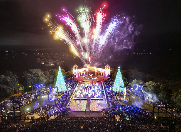 A Árvore Ilumina, o Noel Desce e a Disney Aplaude: Natal 2025 em Curitiba!