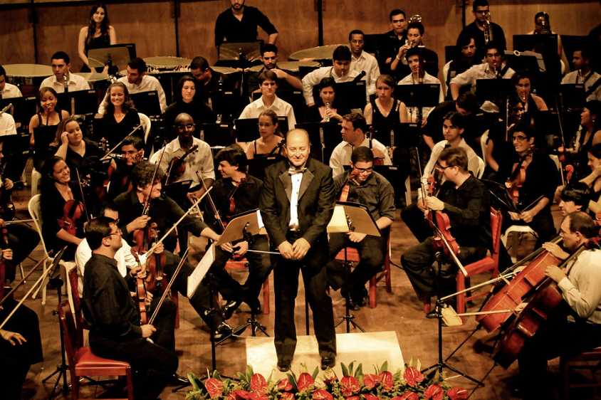 Festival Música nas Montanhas em Poços de Caldas O Encontro das Cordas e do Canto que Transforma a Serra Mineira em Palco de Emoção 27º Festival Música nas Montanhas em Poços de Caldas: O Encontro das Cordas e do Canto que Transforma a Serra Mineira em Palco de Emoção